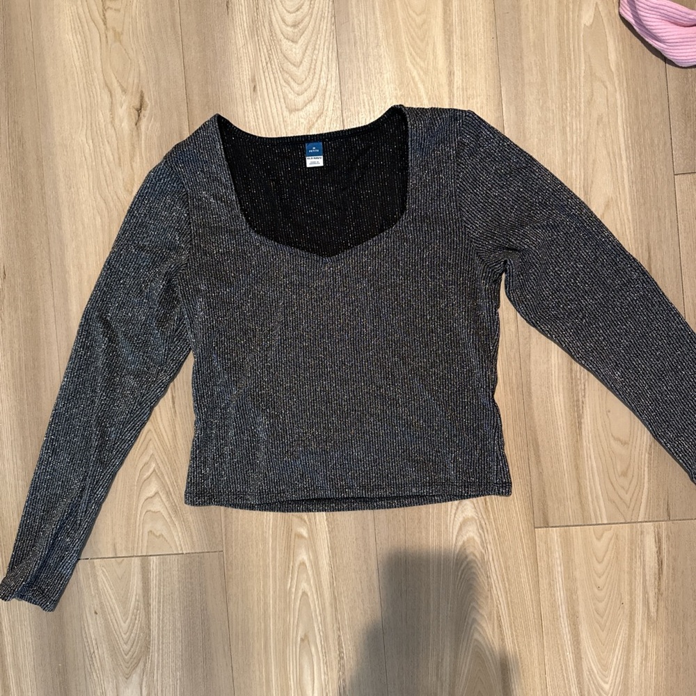 Old Navy Gray Fitted Blouse